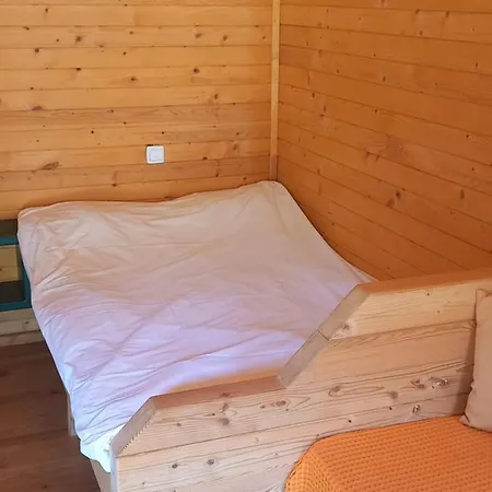 ホリデーパーク мировец Malŭk Izvor